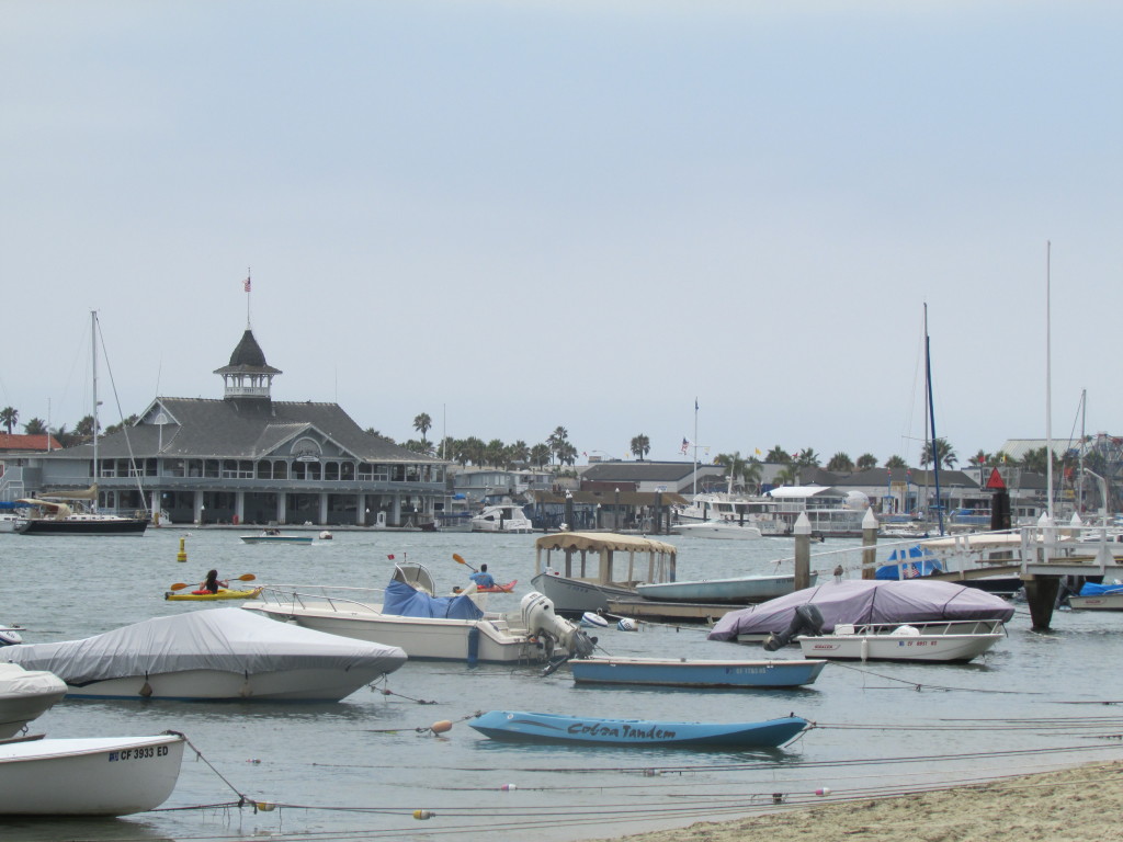 Newport Beach Committee Considers Alternative Mooring Systems